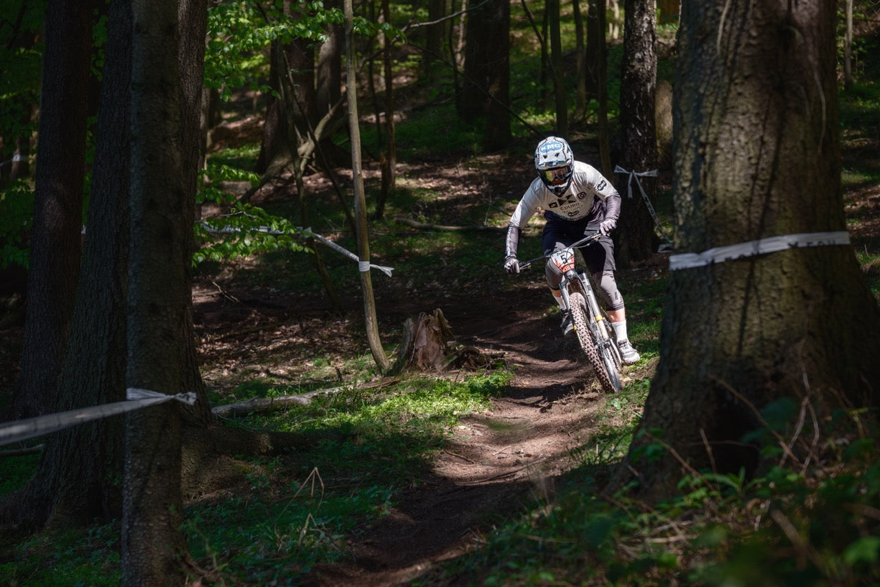 RACE LINES 01: ENDURO TRUTNOV